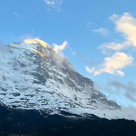 Spacious With Outstanding Views Direct Access Of Europe Daire