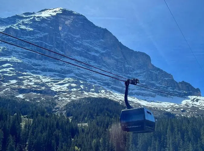 아파트 Spacious With Outstanding Views Direct Access Of Europe